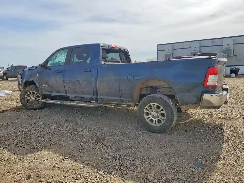 3C6UR5JL1NG120834 2022 RAM 2500-1