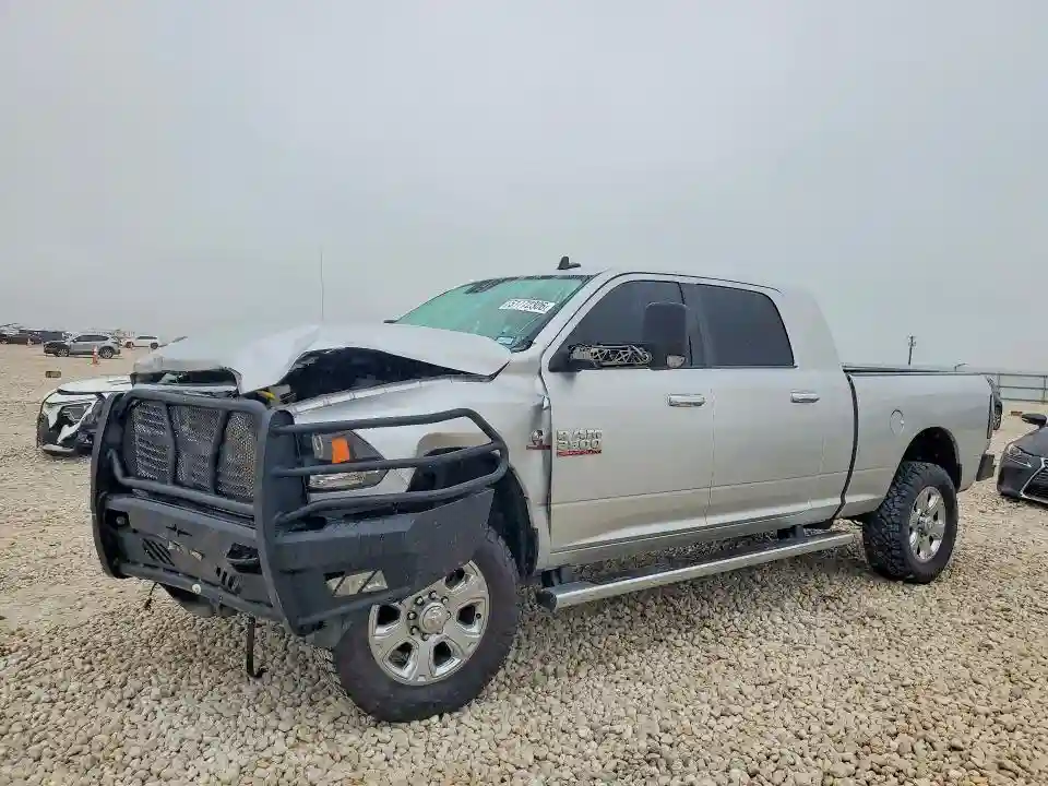 3C6UR5ML2GG159026 2016 RAM 2500-0