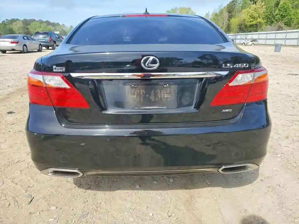 JTHCL5EF2B5012427 2011 LEXUS LS460-5