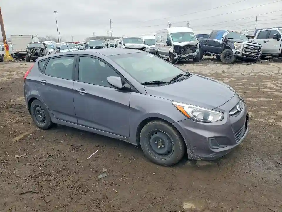 KMHCT5AE1HU320570 2017 HYUNDAI ACCENT-3
