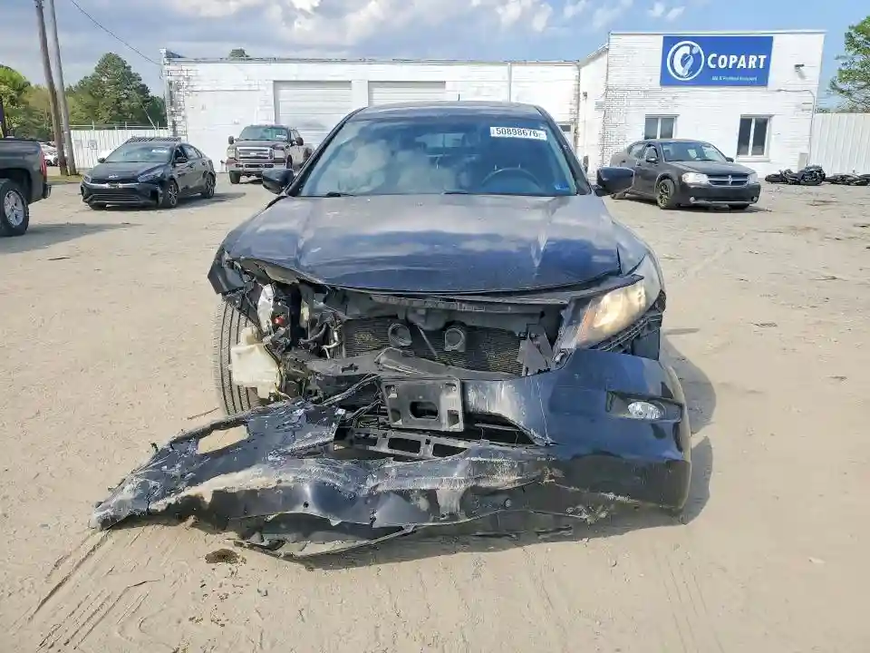 5J6TF2H51BL007946 2011 HONDA ACCORD CRO-4