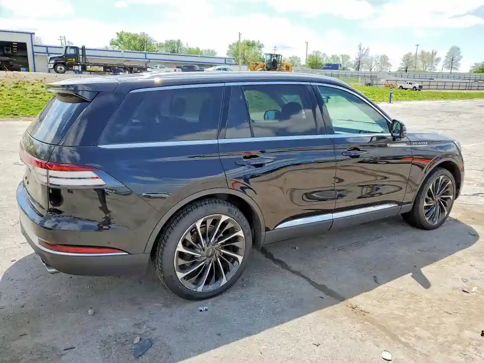 5LM5J7XC7LGL23333 2020 LINCOLN AVIATOR-2
