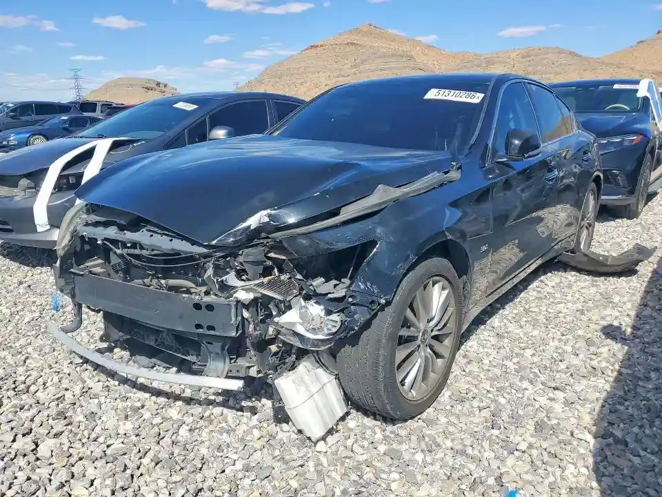 JN1EV7AR7JM440761 2018 INFINITI Q50-0
