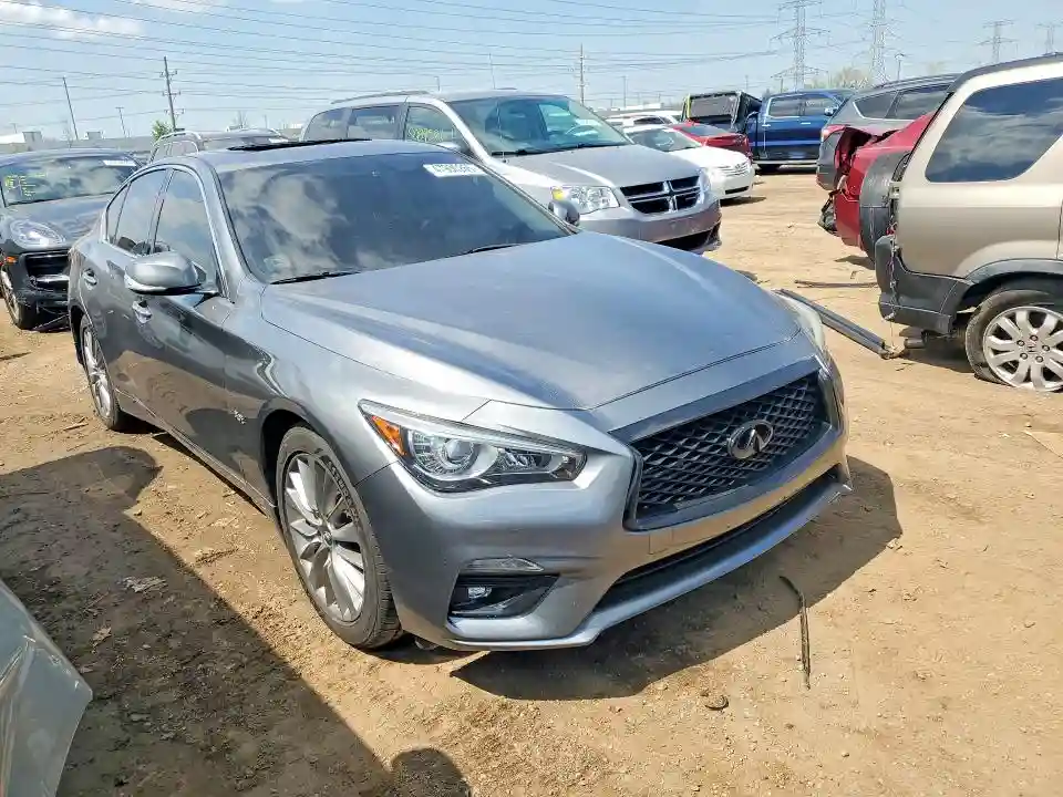 JN1EV7AR7JM431672 2018 INFINITI Q50-3