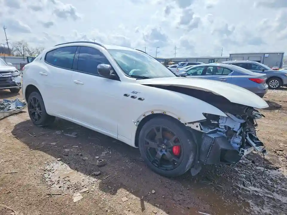 ZN661XUA9NX383534 2022 MASERATI LEVANTE BA-3