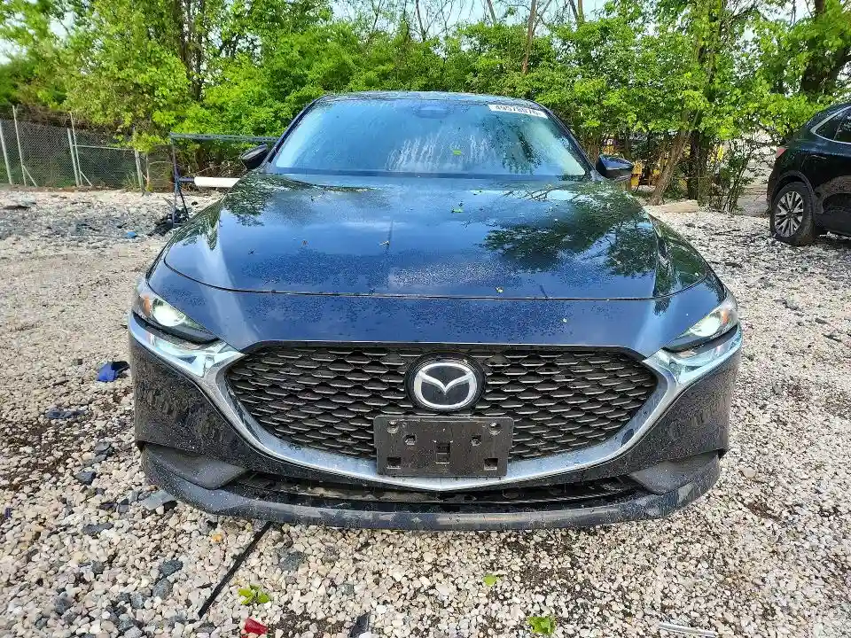 JM1BPABM7S1756044 2025 MAZDA MAZDA3-4