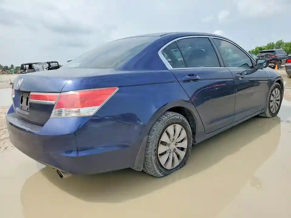 1HGCP2F37CA025600 2012 HONDA ACCORD-2
