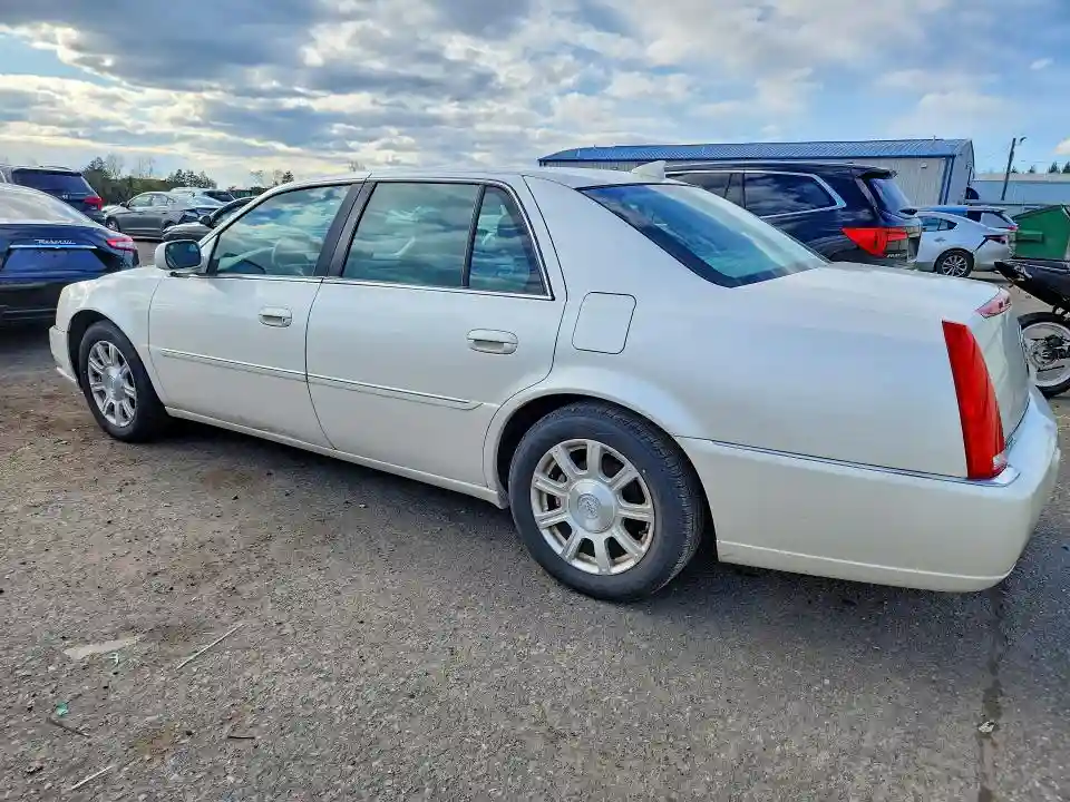 1G6KA5EYXAU124727 2010 CADILLAC DTS-1