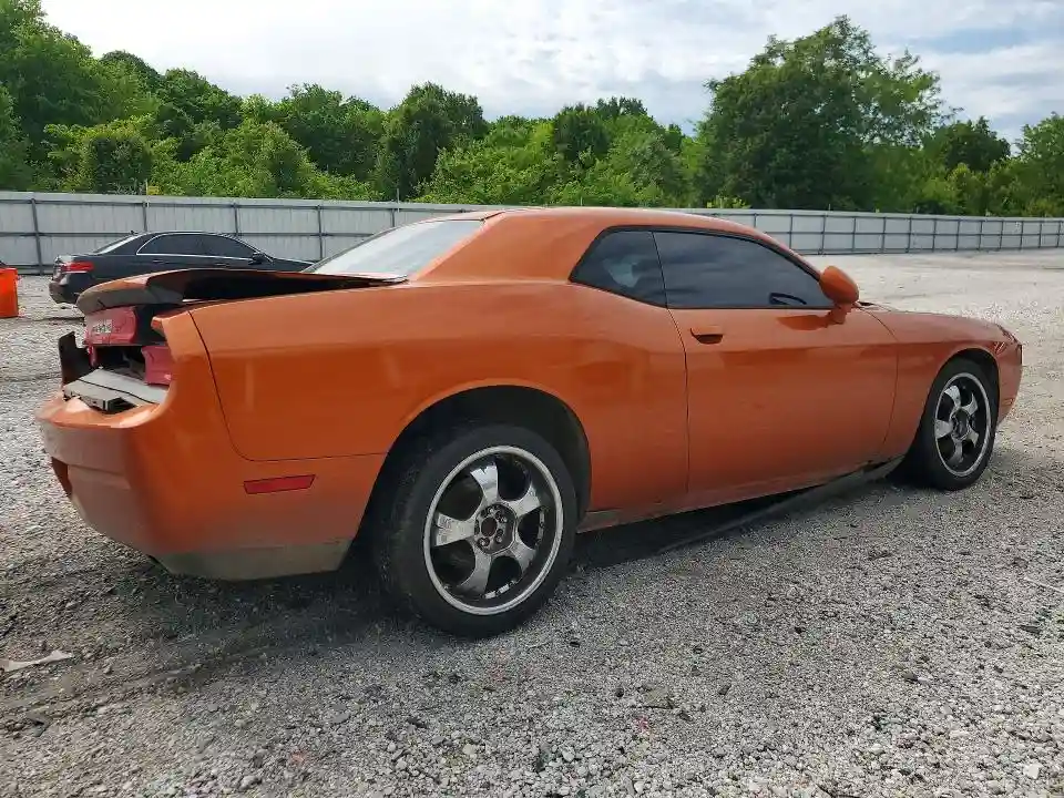2B3CJ4DGXBH510185 2011 DODGE CHALLENGER-2