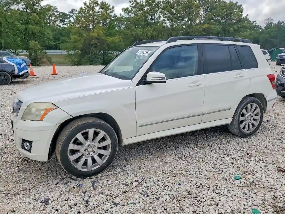 WDCGG5GB5BF530926 2011 MERCEDES-BENZ GLK-CLASS-0