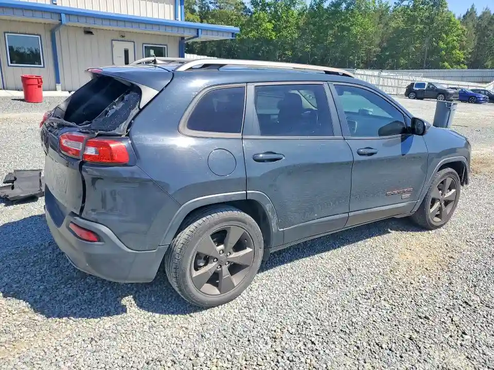 1C4PJLCB8HW510504 2017 JEEP GRAND CHEROKEE-2