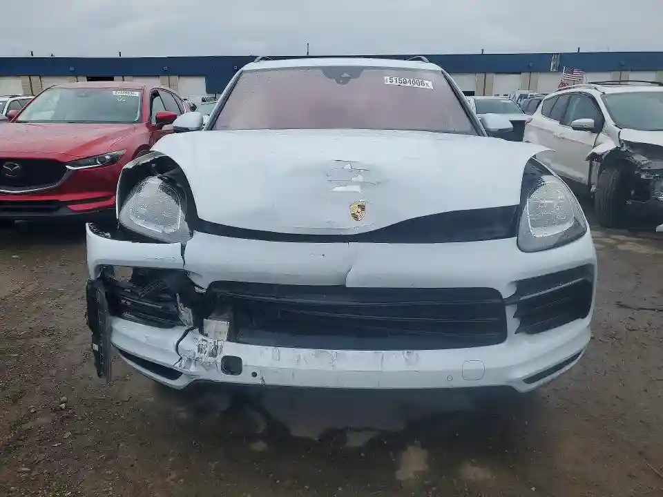 WP1AA2AY6KDA06736 2019 PORSCHE CAYENNE-4