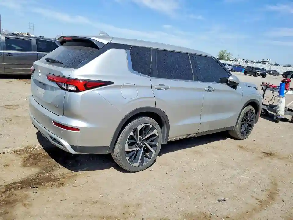 JA4J3UA87NZ022825 2022 MITSUBISHI OUTLANDER-2