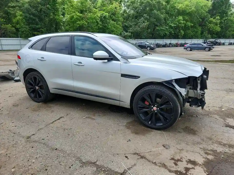 SADCM2FV0JA244473 2018 JAGUAR F-PACE-3