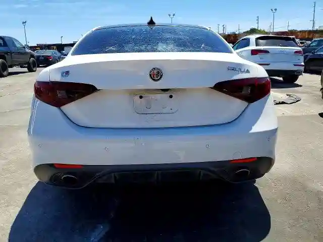 ZARFAECN6H7552025 2017 ALFA ROMEO GIULIA-5