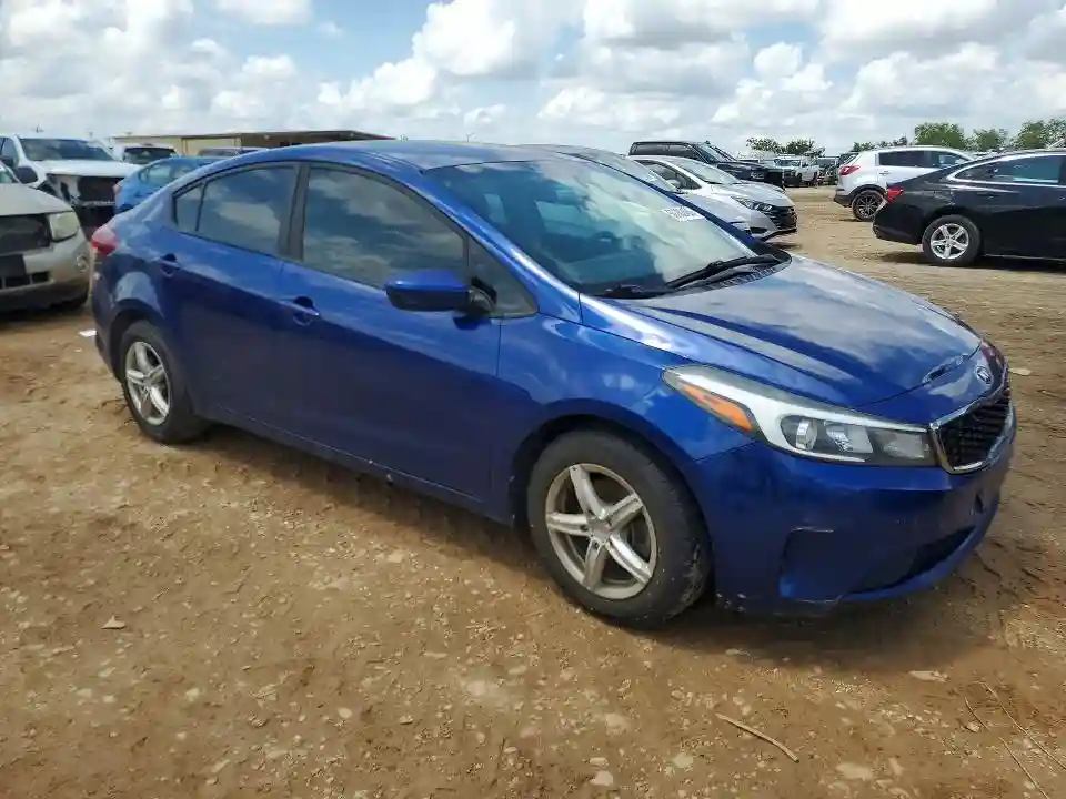 3KPFK4A76HE136143 2017 KIA FORTE-3