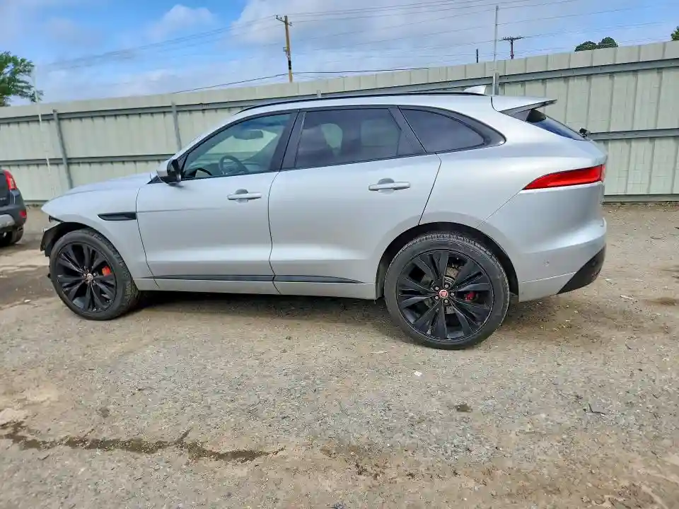 SADCM2FV0JA244473 2018 JAGUAR F-PACE-1