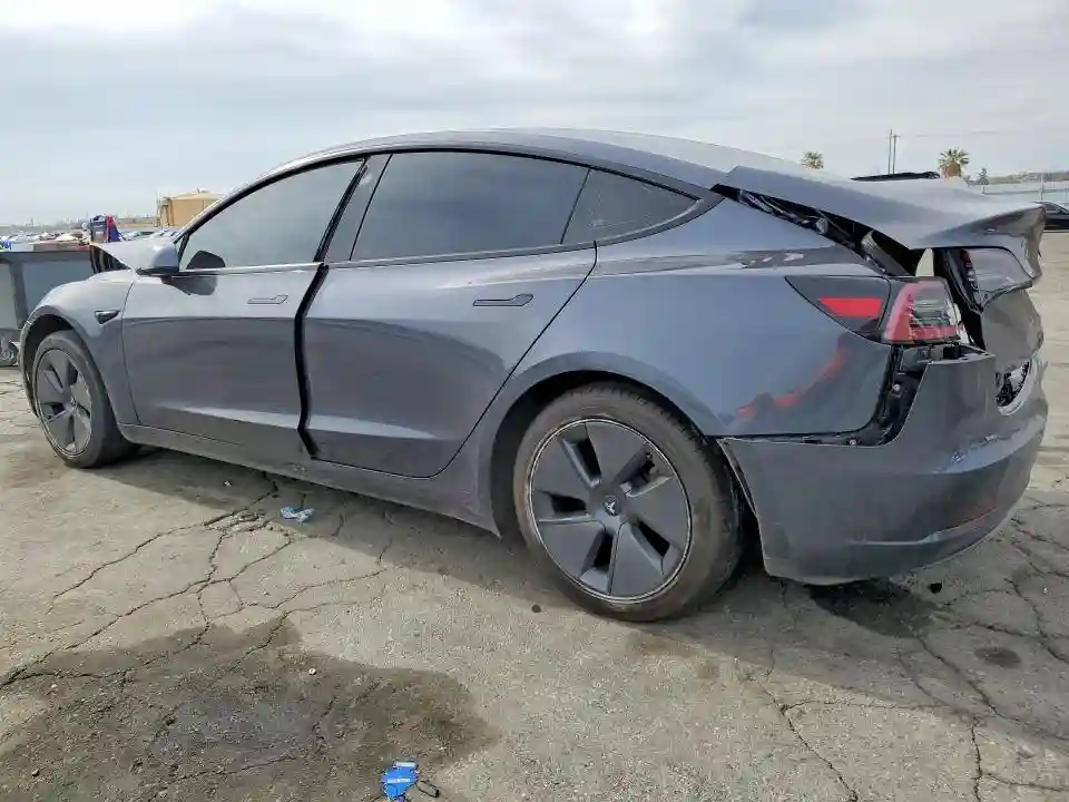 5YJ3E1EA8PF427685 2023 TESLA MODEL 3-1