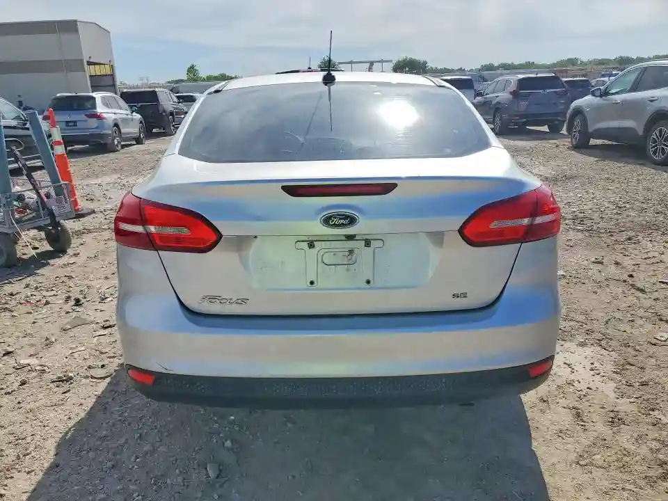 1FADP3F25JL272301 2018 FORD FOCUS-5