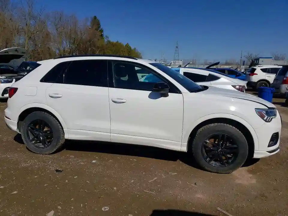WA1AECF32P1039485 2023 AUDI Q3-3