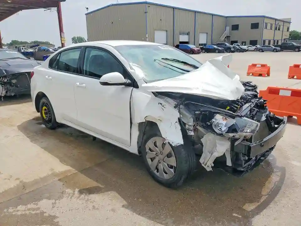 3KPA24ABXKE246151 2019 KIA RIO-3