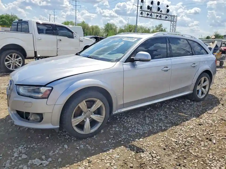 WA1UFAFL5GA008973 2016 AUDI A4-0