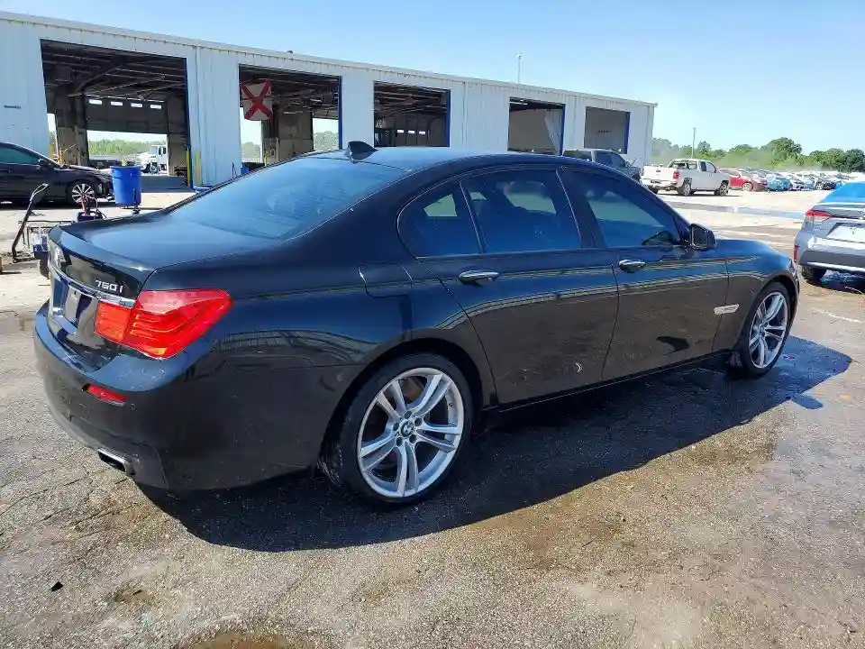 WBAKA8C51BCY37270 2011 BMW 7 SERIES-2
