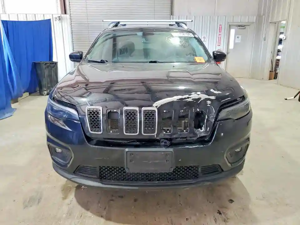1C4PJMLB9KD268413 2019 JEEP GRAND CHEROKEE-4