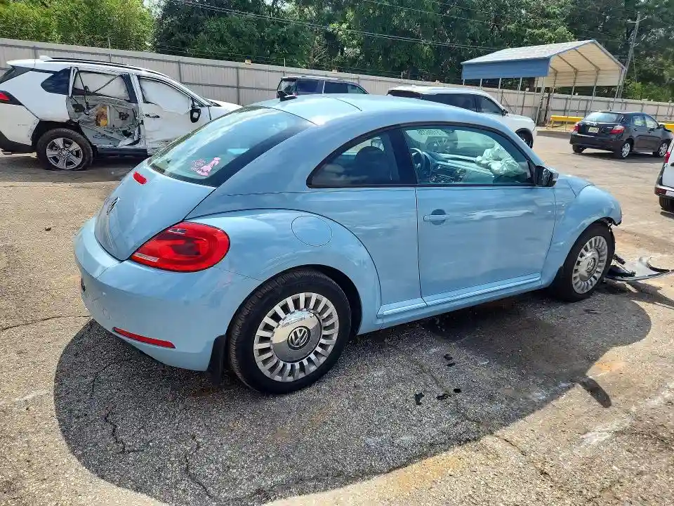 3VWJ07AT1FM601278 2015 VOLKSWAGEN BEETLE-2