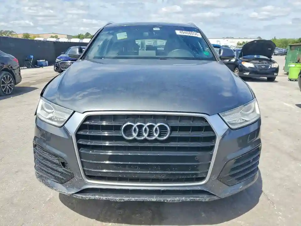 WA1BCCFS2JR015181 2018 AUDI Q3-4