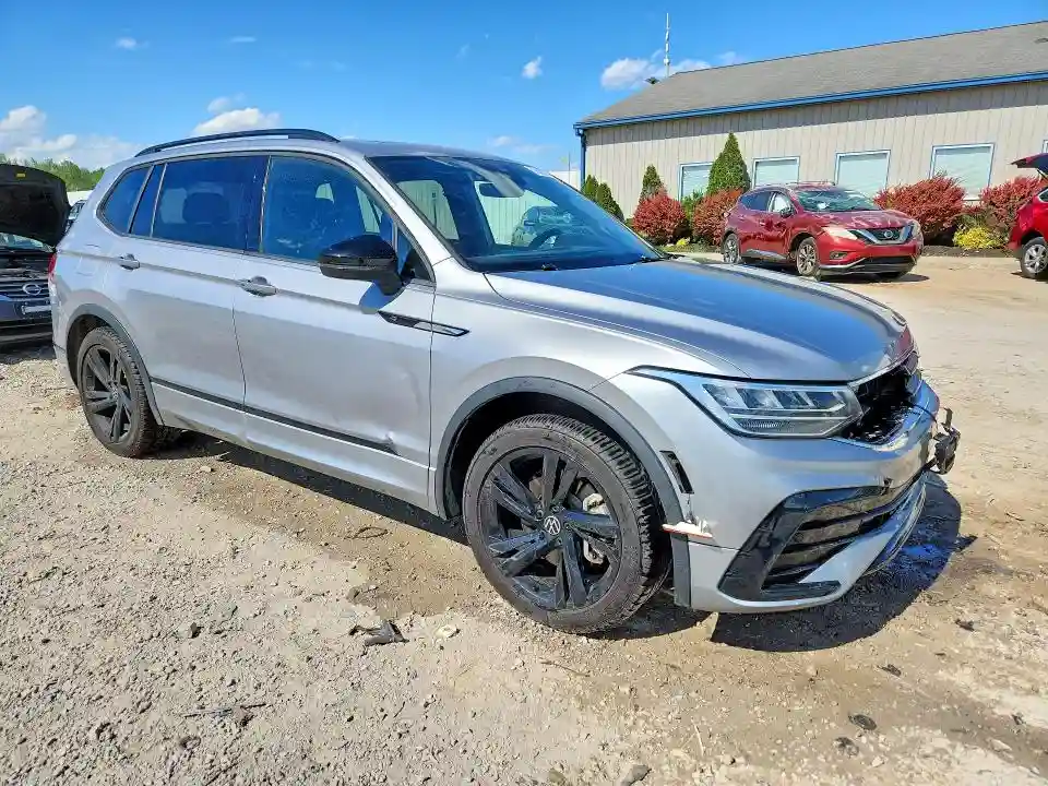 3VVCB7AXXPM016565 2023 VOLKSWAGEN TIGUAN-3