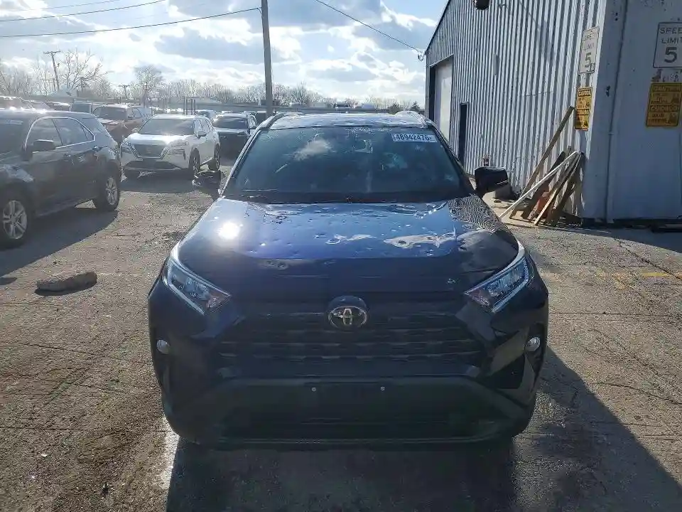 2T3A1RFV6KW045600 2019 TOYOTA RAV4-4
