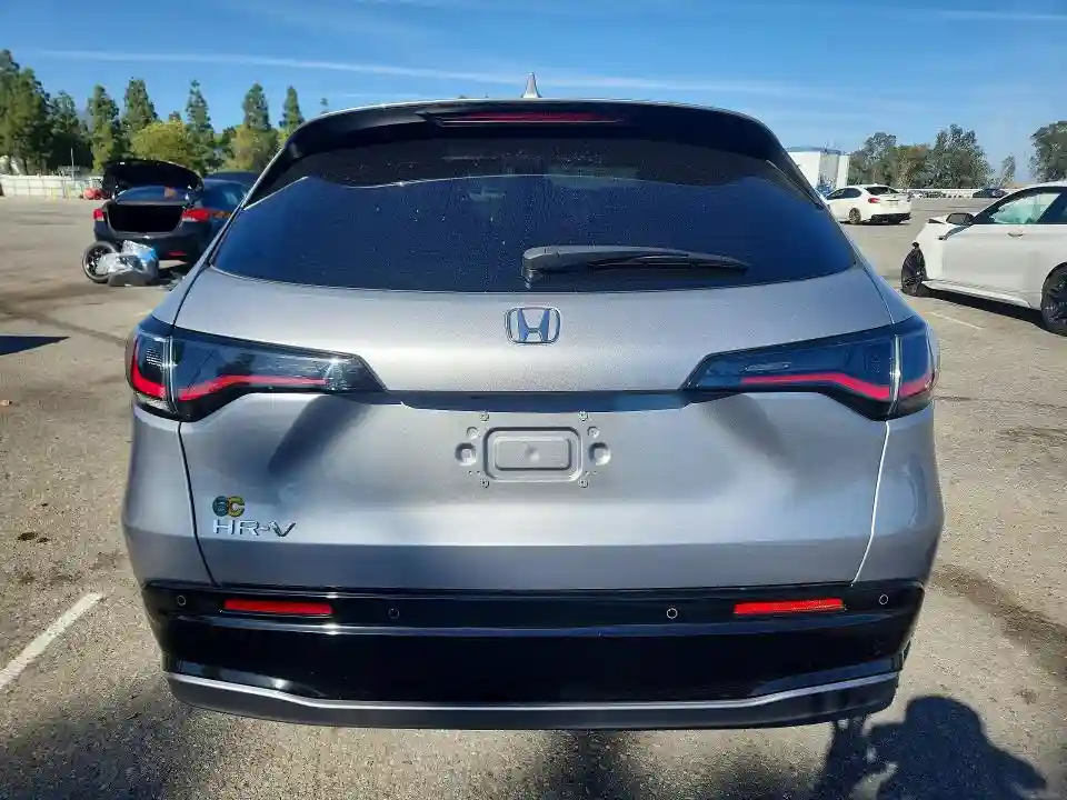 3CZRZ1H74SM733019 2025 HONDA HR-V-5
