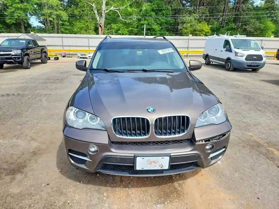 5UXZV4C50D0E05175 2013 BMW X5-4