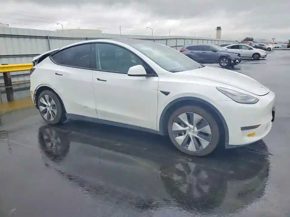 7SAYGAEE2NF348211 2022 TESLA MODEL Y-3