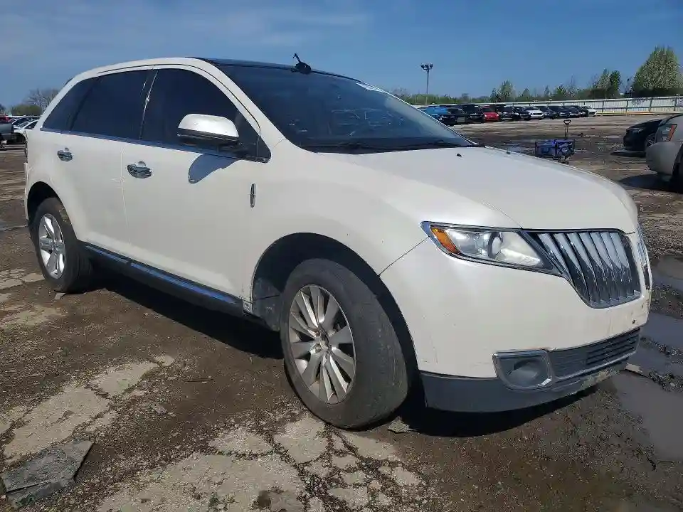 2LMDJ8JK7DBL43387 2013 LINCOLN MKX-3