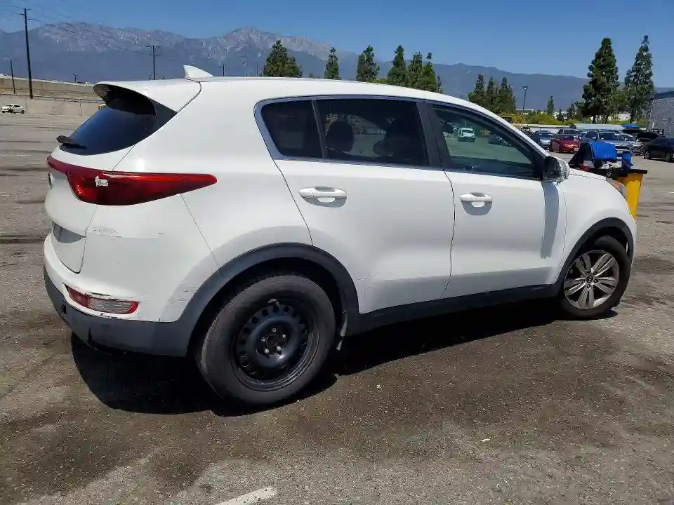 KNDPM3AC9J7401469 2018 KIA SPORTAGE-2