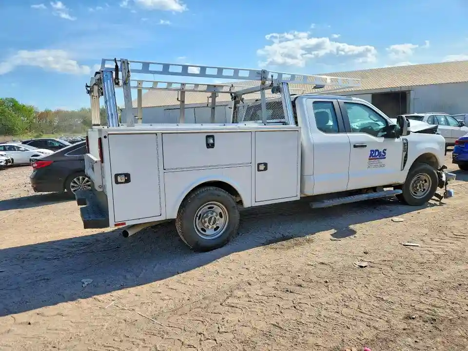 1FT7X2AA0PED46544 2023 FORD F250-2