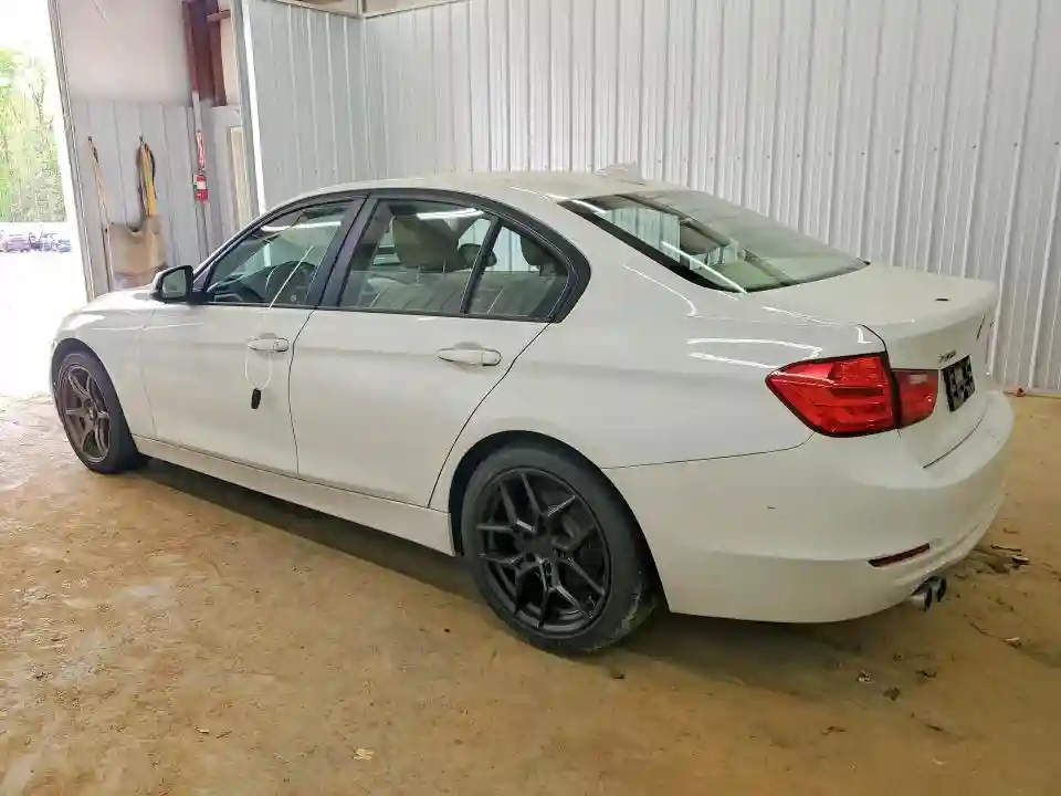 WBA3B3C58DF542480 2013 BMW 3 SERIES-1