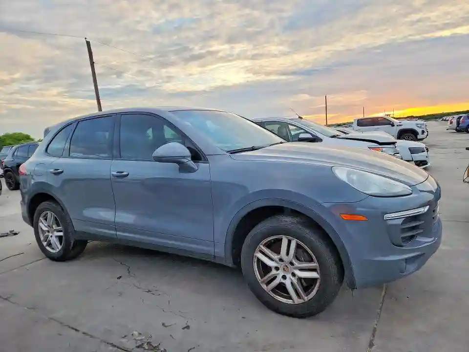 WP1AA2A22HKA89551 2017 PORSCHE CAYENNE-3
