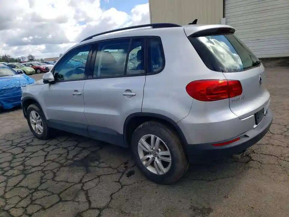 WVGAV7AX9HK029325 2017 VOLKSWAGEN TIGUAN-1