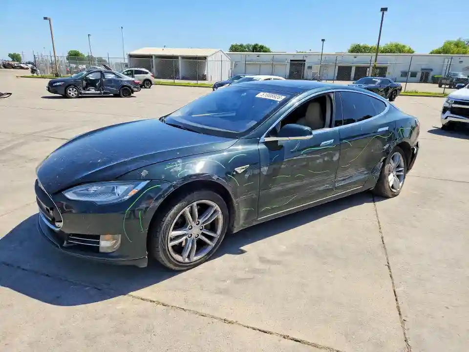 5YJSA1DN0DFP09312 2013 TESLA MODEL S-0