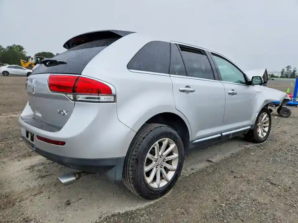2LMDJ6JK8BBJ28537 2011 LINCOLN MKX-2