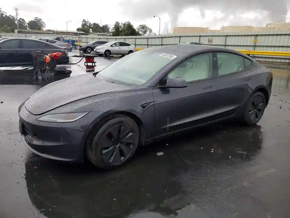5YJ3E1EB2SF065676 2025 TESLA MODEL 3-0