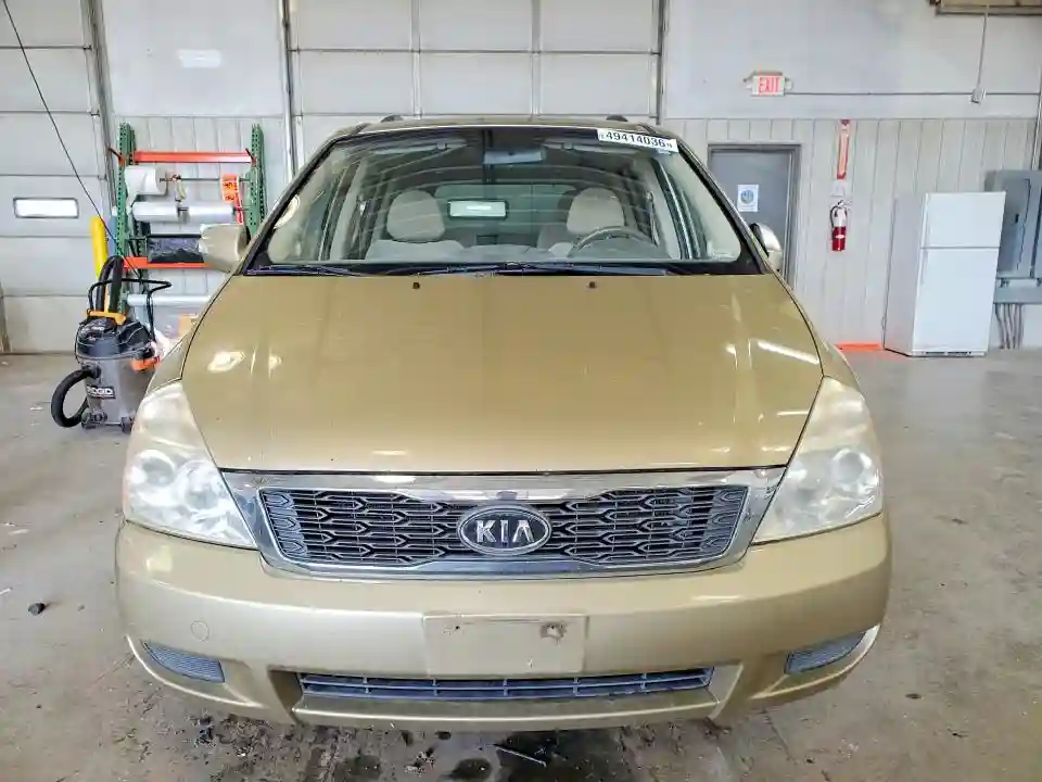 KNDMG4C75B6366145 2011 KIA SEDONA-4