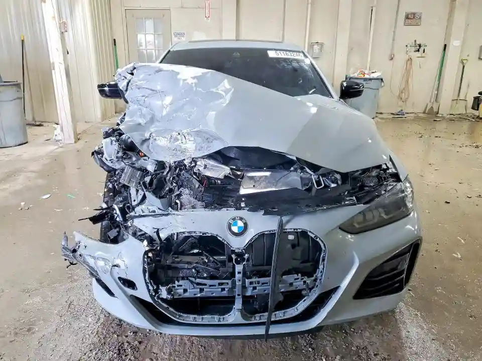 WBA83AP08PCM39720 2023 BMW M4-4
