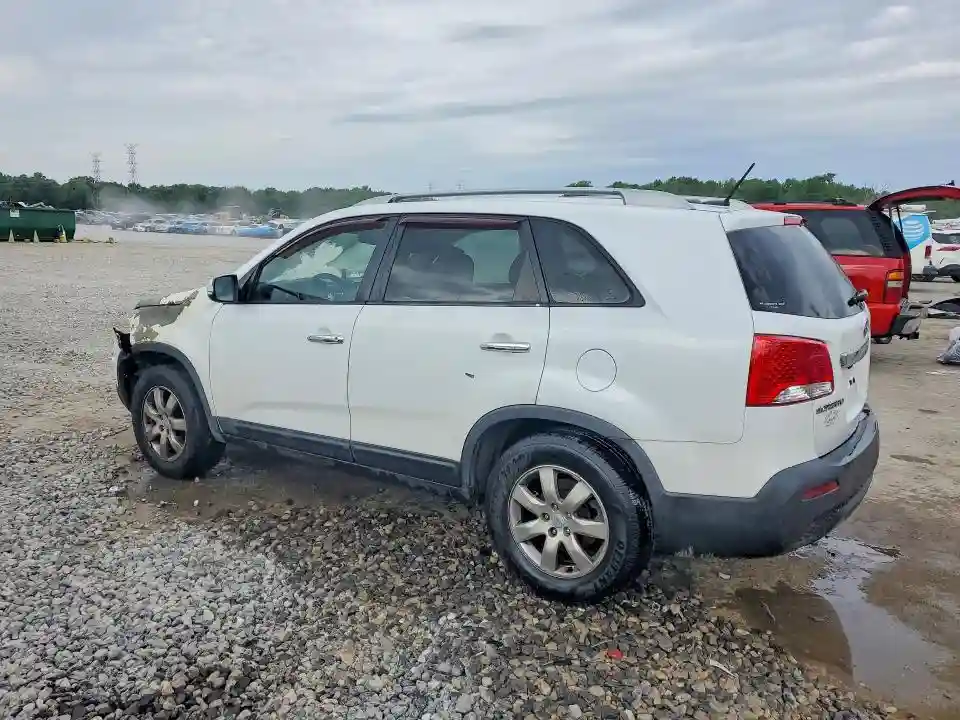 5XYKT3A11BG164203 2011 KIA SORENTO-1