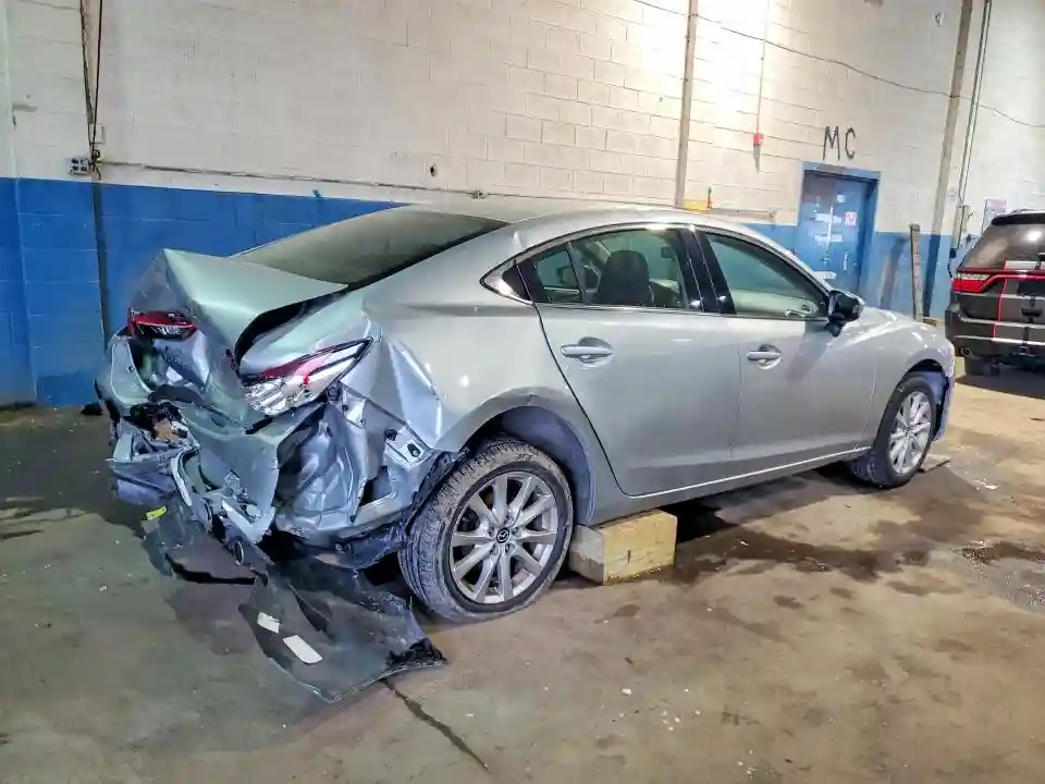 JM1GJ1U54G1400946 2016 MAZDA 6-2