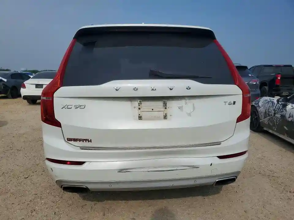YV4A22PK1G1051042 2016 VOLVO XC90-5
