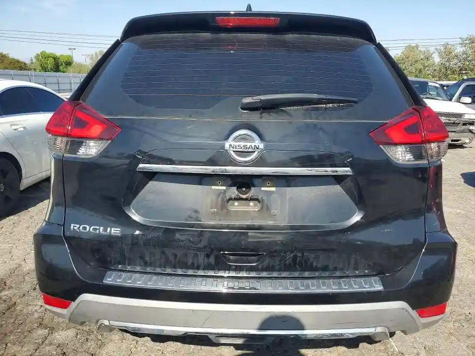 KNMAT2MT5HP571319 2017 NISSAN ROGUE-5